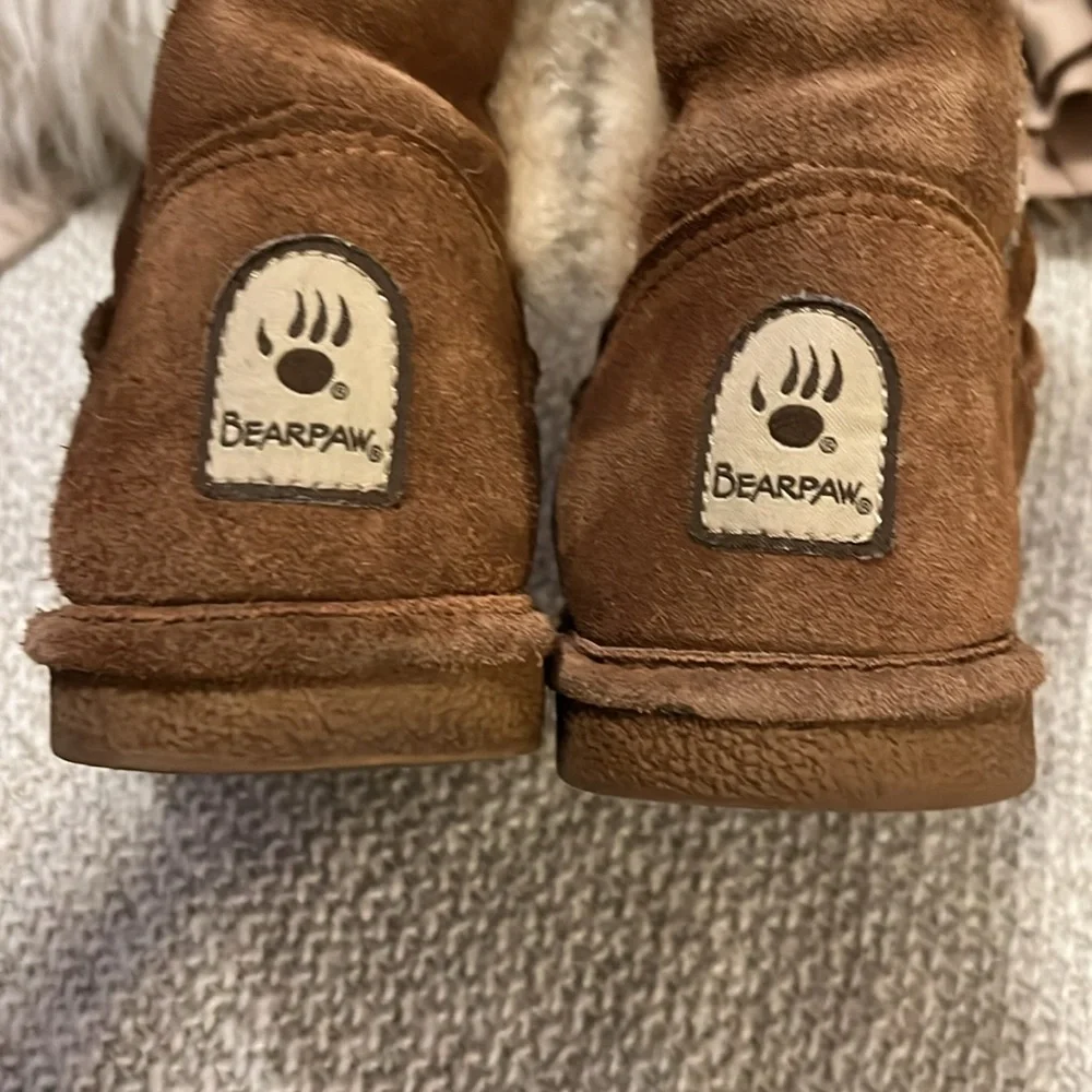 Bear Paw Women’s Suede Sheepskin/Wool Blend Abagail Cognac Winter Snow Shoes 7